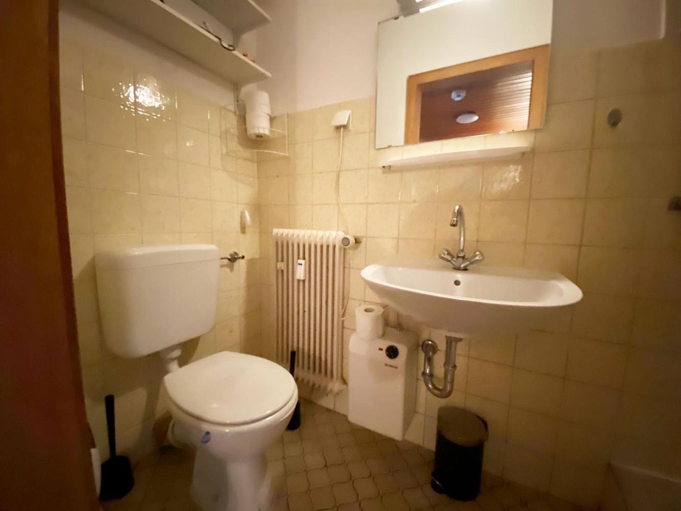 Cozy Apartment In Oberhausen Ngoại thất bức ảnh